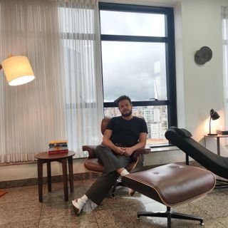 Dr. Matheus Abade