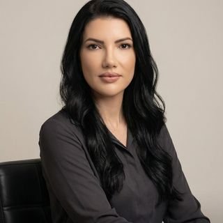 Dra. Juliana Rodrigues dos Santos