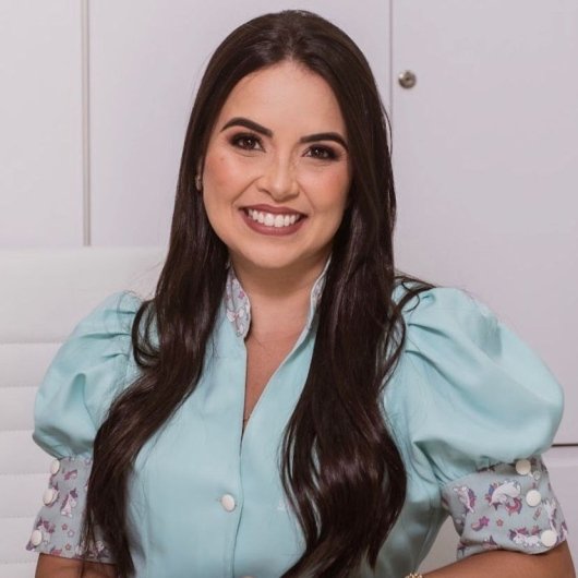 Dra. Talita Zanelli Lima