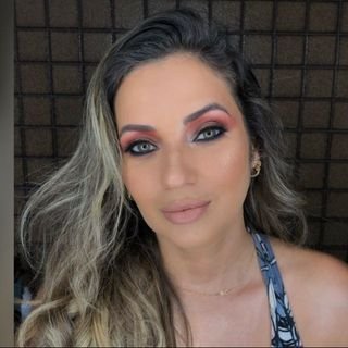 Dra. Daianne Coutinho dos Santos
