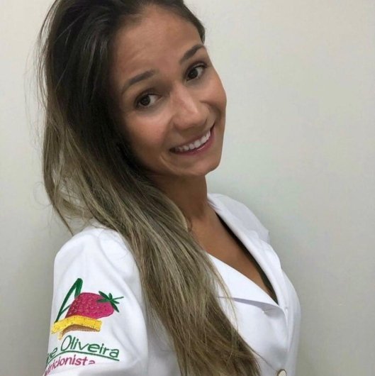 Dra. Aline Oliveira