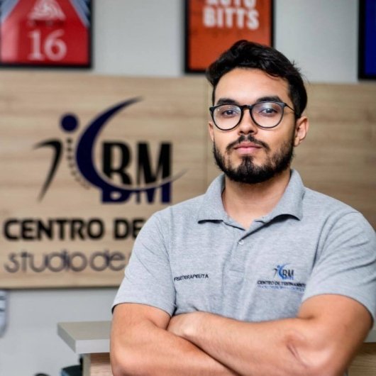 Dr. Lucas Almeida