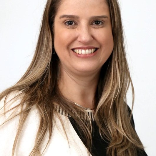Dra. Fernanda Lana de Paula