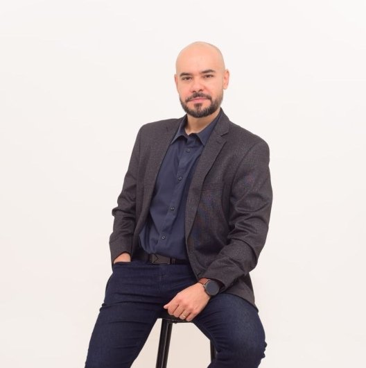 Dr. Bruno Jess