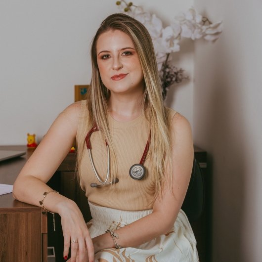 Dra. Bruna Cardozo Melo de Almeida