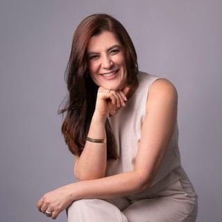 Dra. Izabela Vargas