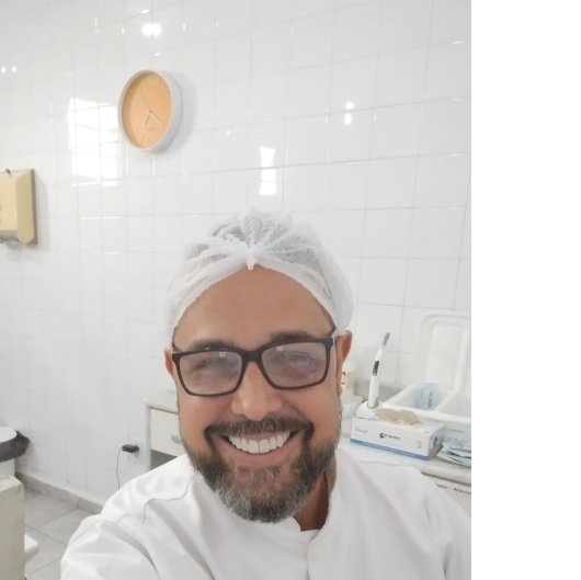 Dr. Carlos Castro Rivas
