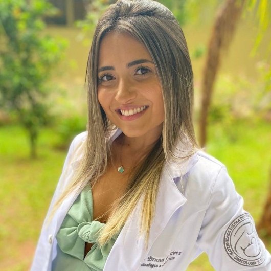 Dra. Bruna Ferreira Alves