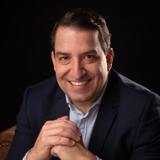 Dr. Leonardo de Aguiar Santos