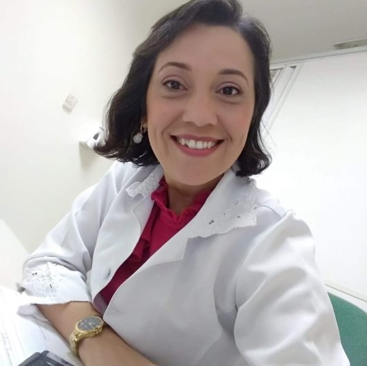 Dra. Vanúzia Leandro de Oliveira Bravo