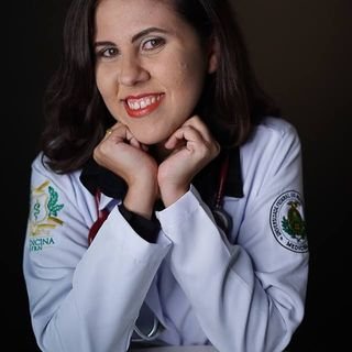 Dra. Angélica Paula da Trindade