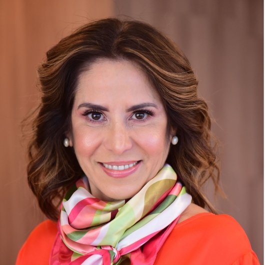 Dra. Ana Valéria Silveira Garcia Ramirez