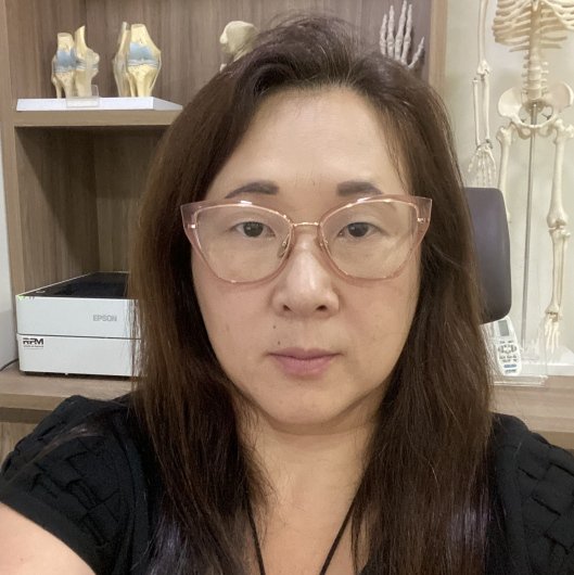 Dra. Regina Yumi Saito