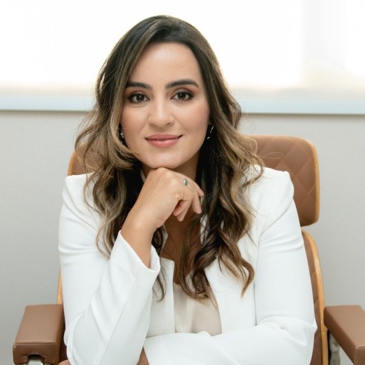 Dra. Larissa Camargos Guedes