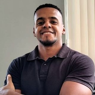 Dr. Raphael Nunes