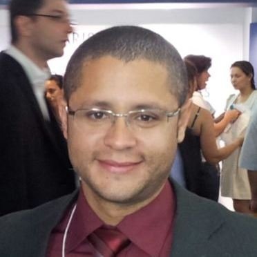 Dr. Bruno Rozendo