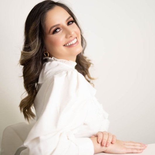 Dra. Isabella Costa