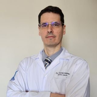 Dr. Daniel Simoes de Melo Costa