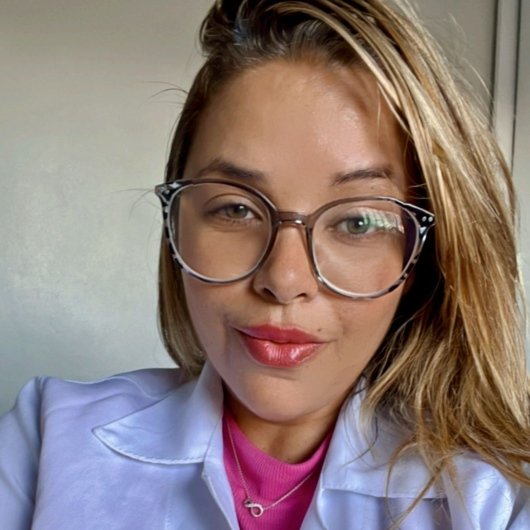 Dra. Graziele Rocha