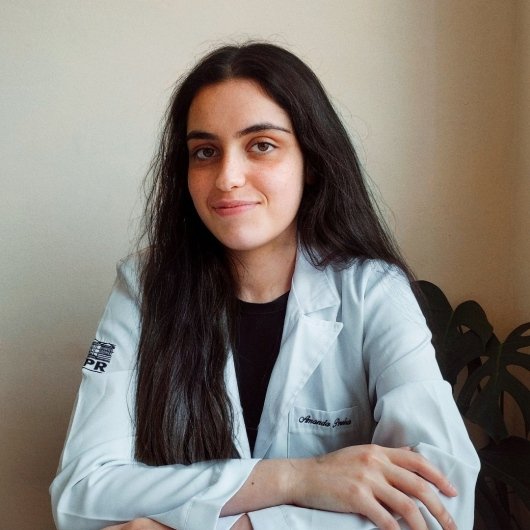 Dra. Amanda Pereira da Silva