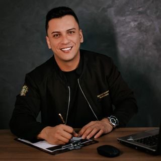 Dr. Rayson Mendes