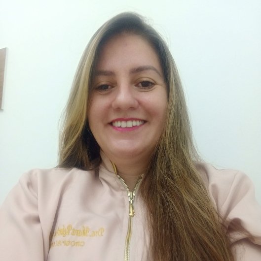 Dra. Mara Roberta Soares