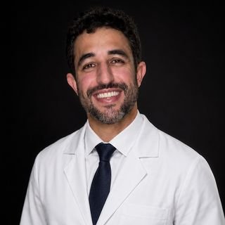 Dr. Iann Alvarenga