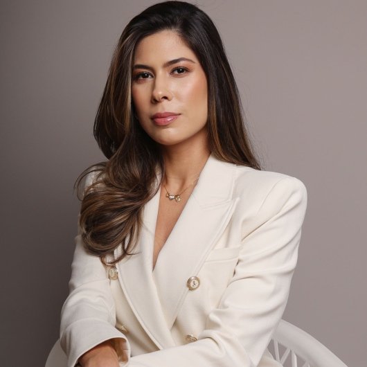 Dra. Suellen Siqueira