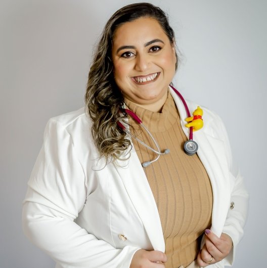 Dra. Cássia Garrido