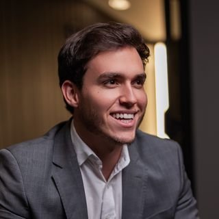 Dr. Luís Guilherme Menegucci