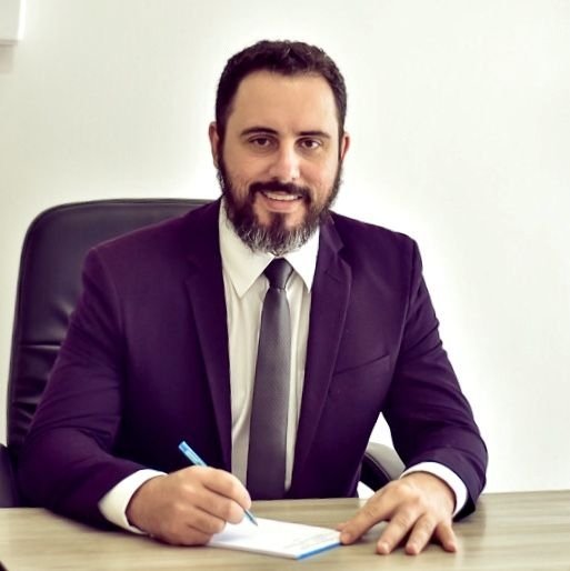 Dr. Cayo Nêdes