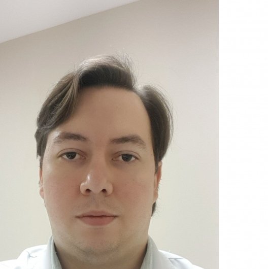 Dr. Leonardo De Souza Queiroz