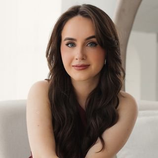 Dra. Caroline Dalla Costa