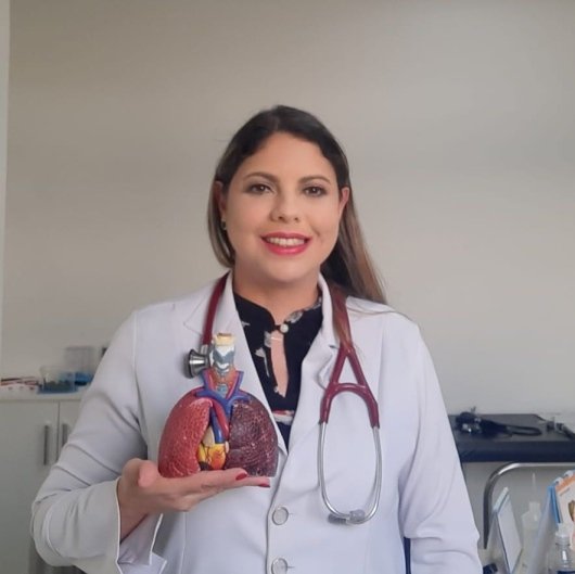 Dra. Andrea Marcia Cunha Acosta