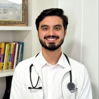 Dr. Julio César Lousan