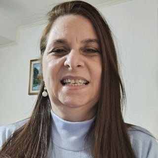 Dra. Lucelaine Santos Buzutto