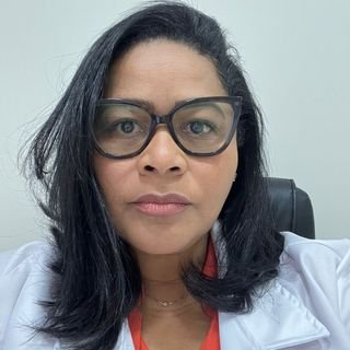 Dra. Tatiane Tiago