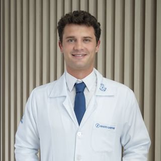 Dr. Vinicius Dalledone Bittar