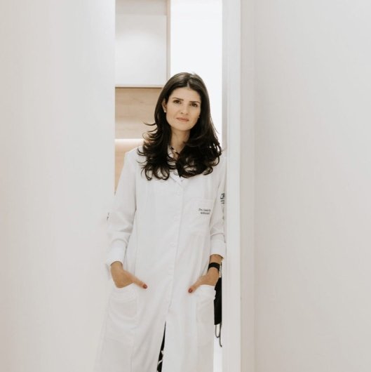 Dra. Camila Pupe