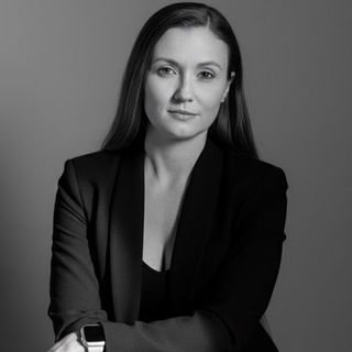 Dra. Andressa Freire Gil Almeida