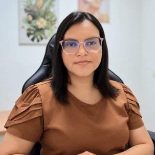 Dra. Ana Geisa Moura