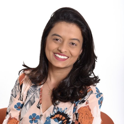 Dra. Claudia Lougon Paiva de Almeida