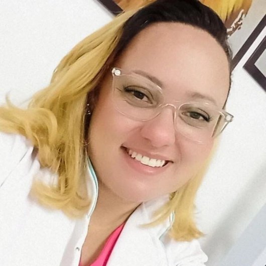 Dra. Cibeli Cristina Souza