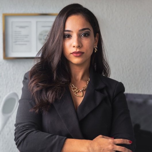 Dra. Arianny Gomes
