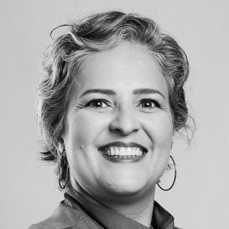 Dra. Nayara Oliveira