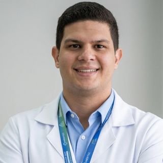 Dr. Mateus Maziero de Carvalho