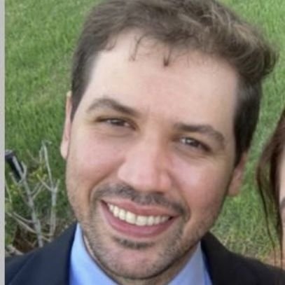 Dr. Daniel Barros