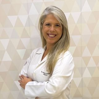 Dra. Camila Sampaio