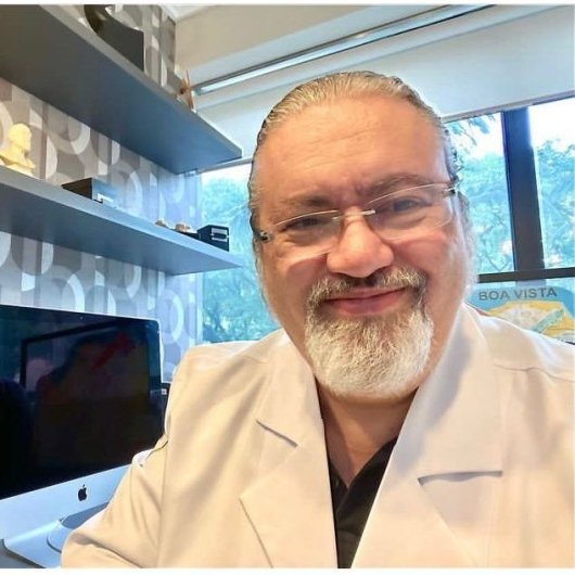Dr. Marcos Tobias Machado