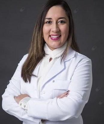 Dra. Cristine Matos